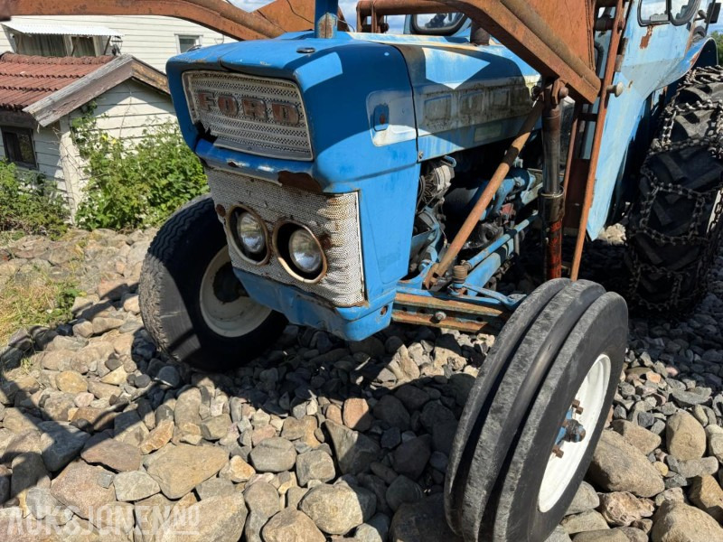 1972 Ford 3000 - 1968 LASTER, SKUFFE, SNØFRESER - Traktor: obrázek 2 1972 Ford 3000 - 1968 LASTER, SKUFFE, SNØFRESER - Traktor: obrázek 2