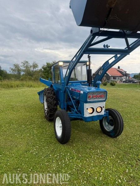 1972 Ford 3000 MVA FRI TRAKTOR MED FRONTLATER SKUFFE FRES - Traktor: obrázek 5 1972 Ford 3000 MVA FRI TRAKTOR MED FRONTLATER SKUFFE FRES - Traktor: obrázek 5