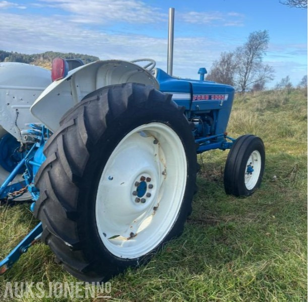1973 Ford 3000 - mva fri - Traktor: obrázek 3 1973 Ford 3000 - mva fri - Traktor: obrázek 3