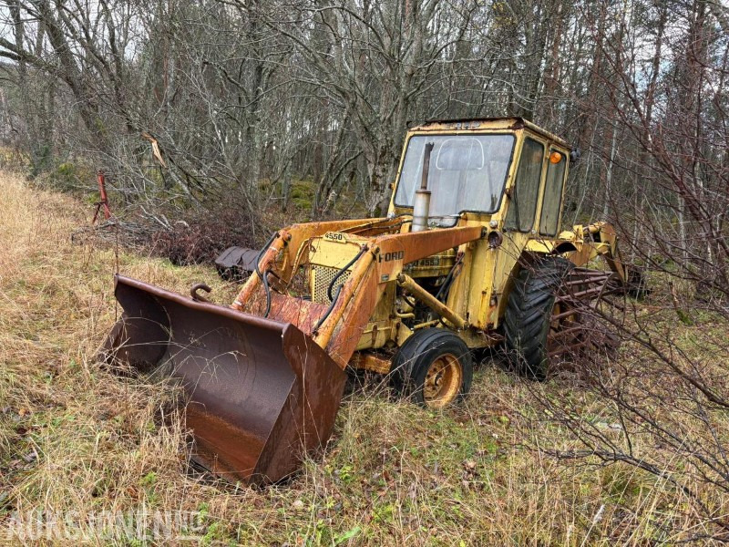 1975 FORD 4550 TRAKTORGRAVER - Traktor: obrázek 1 1975 FORD 4550 TRAKTORGRAVER - Traktor: obrázek 1