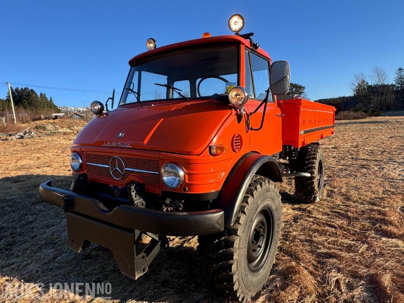 1975 Mercedes-Benz Unimog - 4x4 - Registrert som Motorredskap med kraftuttak - 80 km - Nákladní automobil valníkový/ Plošinový: obrázek 1 1975 Mercedes-Benz Unimog - 4x4 - Registrert som Motorredskap med kraftuttak - 80 km - Nákladní automobil valníkový/ Plošinový: obrázek 1