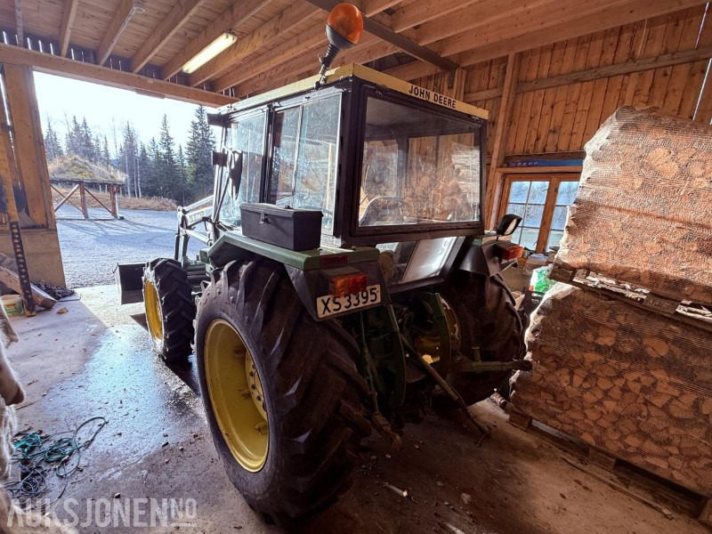 1984 John Deere 1140 4576 timer m/ Pallegafler, Grusskuffe, Snøskuffe, Kjetting - Traktor: obrázek 4 1984 John Deere 1140 4576 timer m/ Pallegafler, Grusskuffe, Snøskuffe, Kjetting - Traktor: obrázek 4