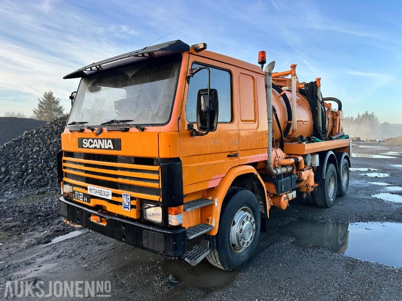 1984 Scania P112H 6X2 LSlamsuger / Sugebil – Motorredskap - Čistič odpadových jam: obrázek 1 1984 Scania P112H 6X2 LSlamsuger / Sugebil – Motorredskap - Čistič odpadových jam: obrázek 1