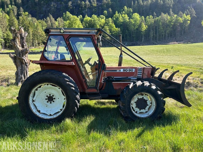 1985 FIAT 80-90DT-SKOGSRIGGET - Traktor: obrázek 5 1985 FIAT 80-90DT-SKOGSRIGGET - Traktor: obrázek 5
