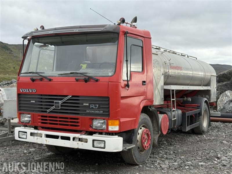 1991 Volvo fl7 tankbil - Cisternové vozidlo: obrázek 1 1991 Volvo fl7 tankbil - Cisternové vozidlo: obrázek 1