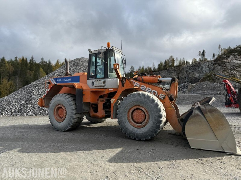 1995 Fiat-Hitachi FR 220.2 - Kolový nakladač: obrázek 4 1995 Fiat-Hitachi FR 220.2 - Kolový nakladač: obrázek 4