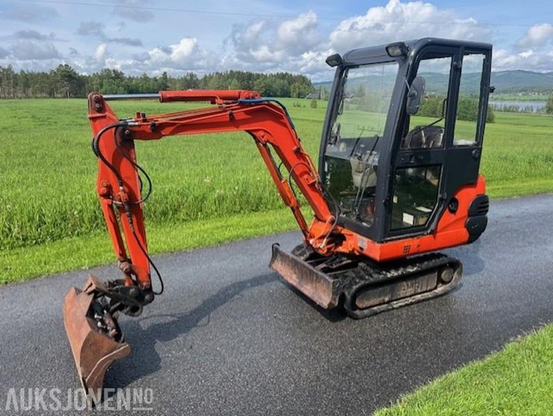 1996 Hitachi EX15-2 minigraver - Rýpadlo: obrázek 1 1996 Hitachi EX15-2 minigraver - Rýpadlo: obrázek 1