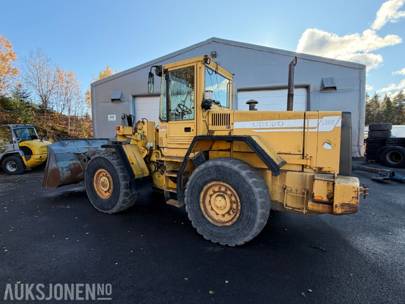 1997 Volvo L90C hjullaster med skuff 250 cm - får ny sertifisering - Kolový nakladač: obrázek 4 1997 Volvo L90C hjullaster med skuff 250 cm - får ny sertifisering - Kolový nakladač: obrázek 4