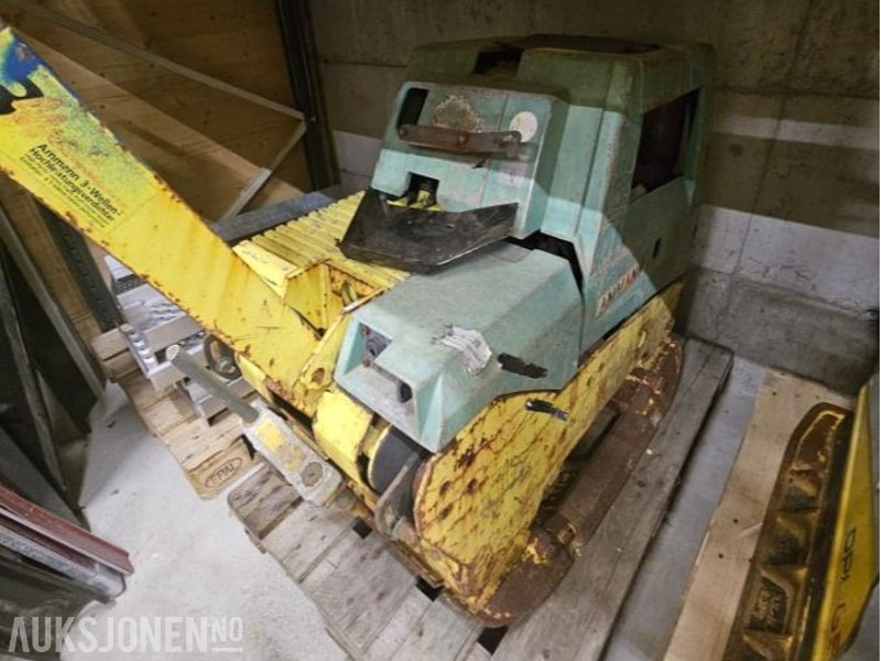 2000 AMMANN Vibrasjonsplate - 500 kg - Válec: obrázek 1 2000 AMMANN Vibrasjonsplate - 500 kg - Válec: obrázek 1