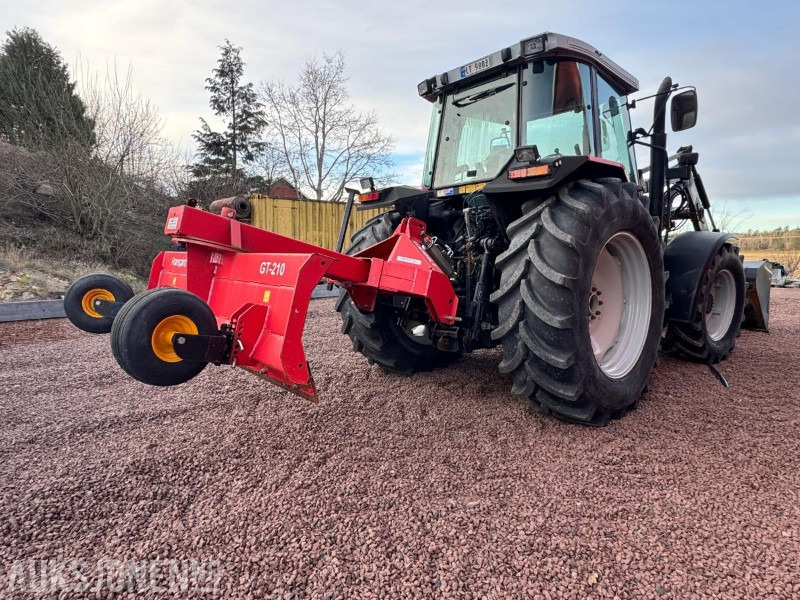 2000 Massey Ferguson 6265 Traktor med Frotlaster og skjær - Traktor: obrázek 5 2000 Massey Ferguson 6265 Traktor med Frotlaster og skjær - Traktor: obrázek 5