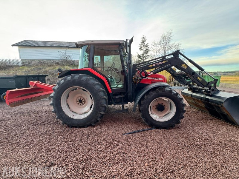 2000 Massey Ferguson 6265 Traktor med Frotlaster og skjær - Traktor: obrázek 4 2000 Massey Ferguson 6265 Traktor med Frotlaster og skjær - Traktor: obrázek 4