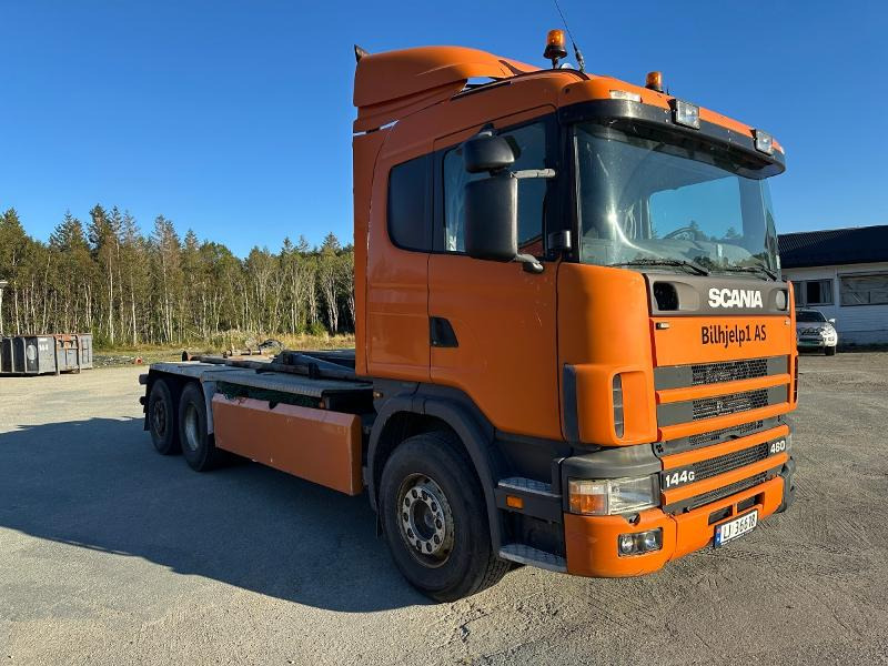 2000 Scania R 144 - 460 Krokbil - Hákový nosič kontejnerů: obrázek 2 2000 Scania R 144 - 460 Krokbil - Hákový nosič kontejnerů: obrázek 2