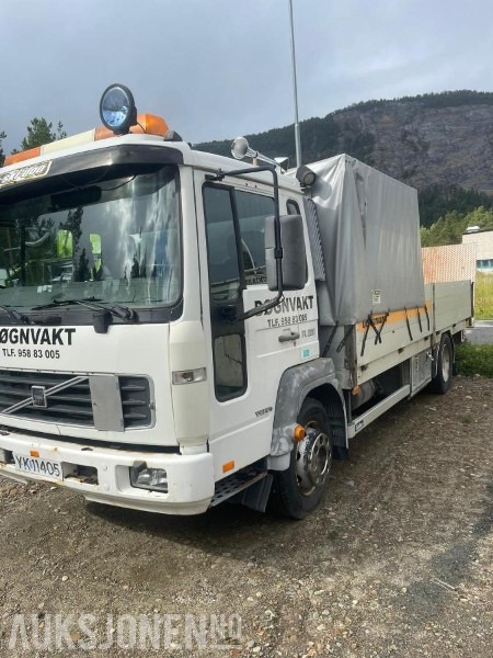 2000 Volvo FL 608 - Verkstedbil med kompressor som drives av en bensinmotor. - Nákladní automobil valníkový/ Plošinový: obrázek 1 2000 Volvo FL 608 - Verkstedbil med kompressor som drives av en bensinmotor. - Nákladní automobil valníkový/ Plošinový: obrázek 1