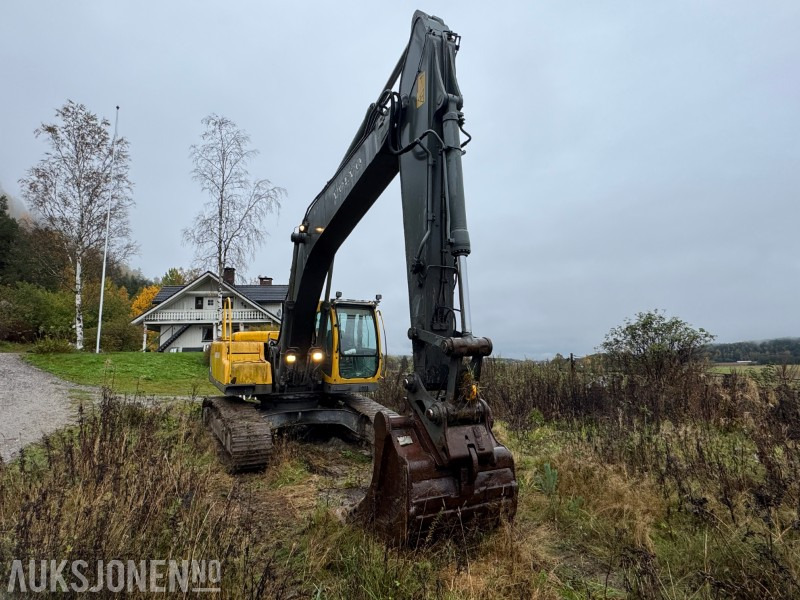 2001 Volvo EC240NLC Beltegraver - Gravemaskin - Rýpadlo: obrázek 3 2001 Volvo EC240NLC Beltegraver - Gravemaskin - Rýpadlo: obrázek 3