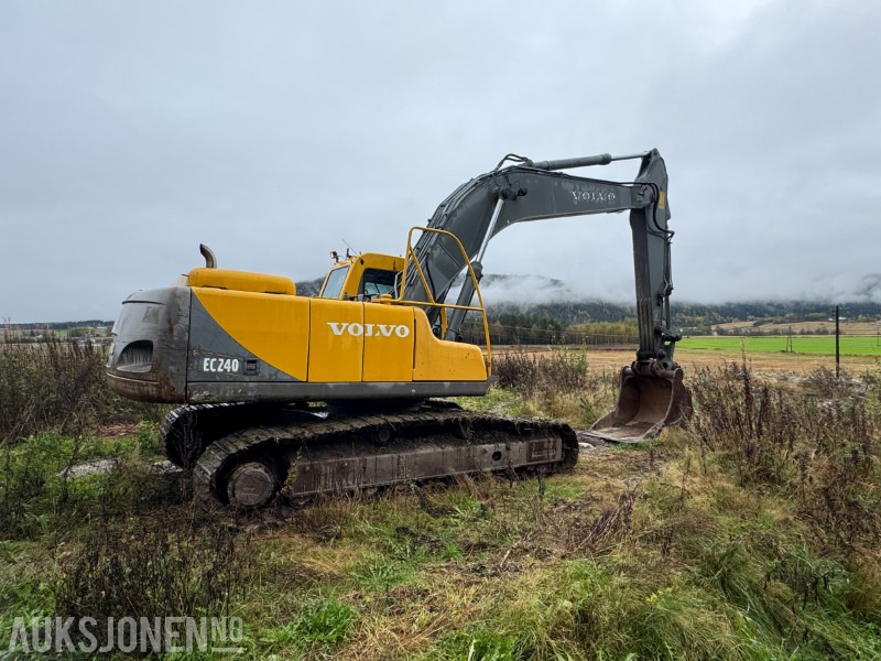 2001 Volvo EC240NLC Beltegraver - Gravemaskin - Rýpadlo: obrázek 4 2001 Volvo EC240NLC Beltegraver - Gravemaskin - Rýpadlo: obrázek 4
