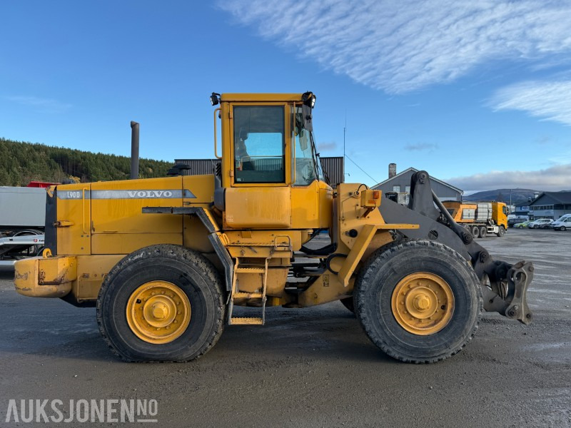 2001 Volvo L90D - 17 000kg - 8868t - Kolový nakladač: obrázek 4 2001 Volvo L90D - 17 000kg - 8868t - Kolový nakladač: obrázek 4