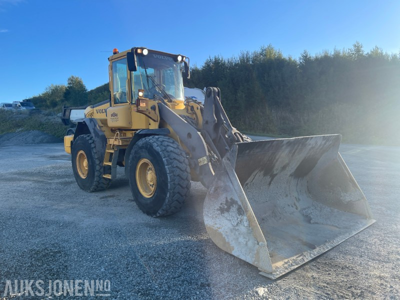 2003 Volvo L90E - Kolový nakladač: obrázek 2 2003 Volvo L90E - Kolový nakladač: obrázek 2