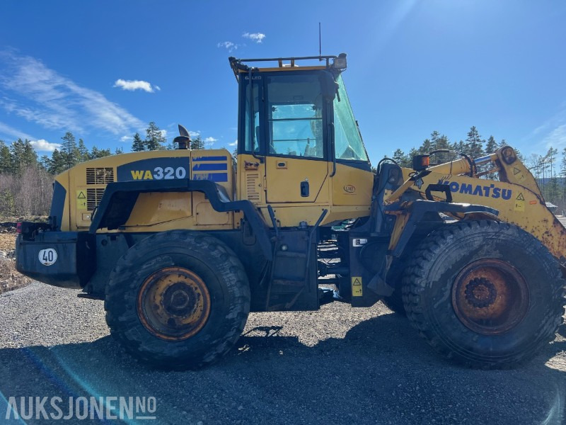 2004 Komatsu WA320-5H hjullaster - Kolový nakladač: obrázek 4 2004 Komatsu WA320-5H hjullaster - Kolový nakladač: obrázek 4