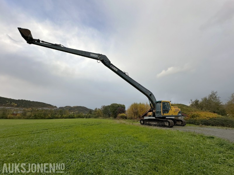 2004 Volvo EC210BLC - sertifisert, lang og kort bom og flere skuffer - Rýpadlo: obrázek 2 2004 Volvo EC210BLC - sertifisert, lang og kort bom og flere skuffer - Rýpadlo: obrázek 2