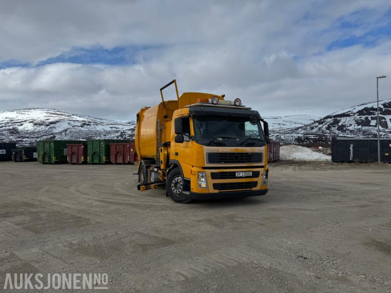 2004 Volvo FM-9 4X2 Komprimator - Sidelaster - 247983KM - Vůz na odvoz odpadků: obrázek 2 2004 Volvo FM-9 4X2 Komprimator - Sidelaster - 247983KM - Vůz na odvoz odpadků: obrázek 2