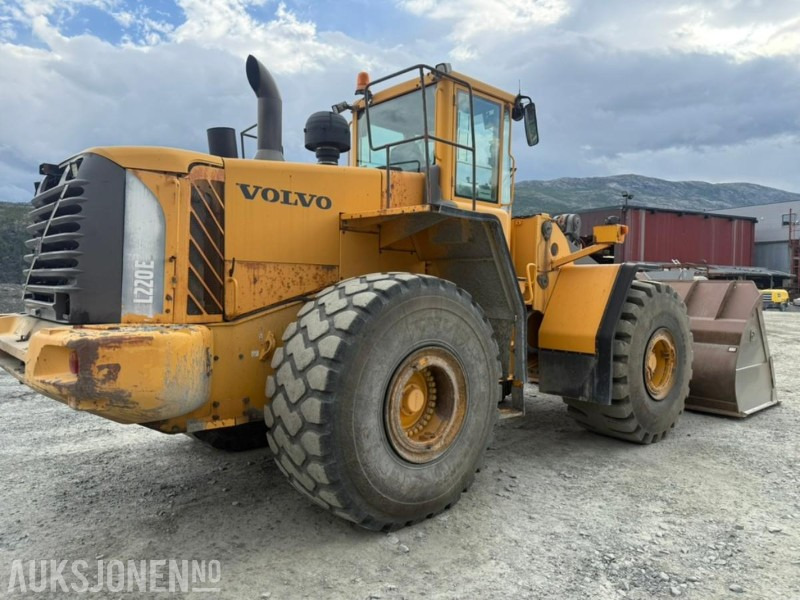 2005 Volvo L220E HJULLASTER - 15364 Timer - Kolový nakladač: obrázek 2 2005 Volvo L220E HJULLASTER - 15364 Timer - Kolový nakladač: obrázek 2