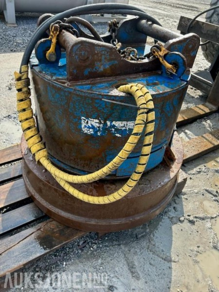 2006 DYNASET hydraulisk Magnet generator - S60 - Stavební zařízení: obrázek 1 2006 DYNASET hydraulisk Magnet generator - S60 - Stavební zařízení: obrázek 1