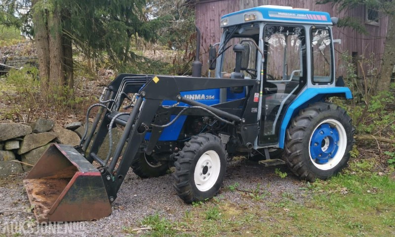 2006 JINMA 354 JM-354 4x4 Diesel Frontlaster Delemaskin - Traktor: obrázek 1 2006 JINMA 354 JM-354 4x4 Diesel Frontlaster Delemaskin - Traktor: obrázek 1