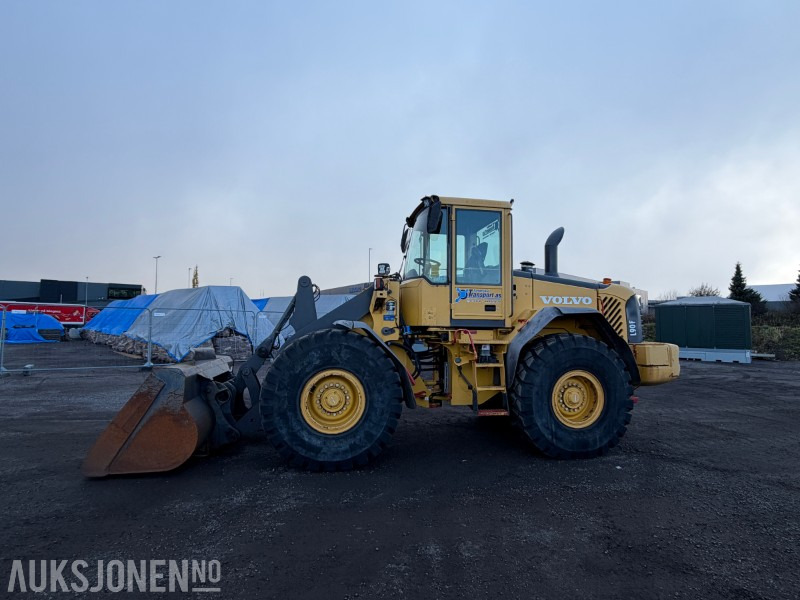 2006 Volvo L90E hjullaster - Sentralsmøring - Joystick - Tilleggshydraulikk - Kolový nakladač: obrázek 2 2006 Volvo L90E hjullaster - Sentralsmøring - Joystick - Tilleggshydraulikk - Kolový nakladač: obrázek 2