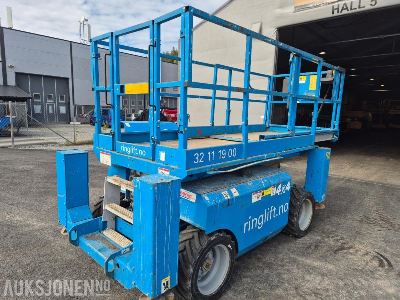 2007 Genie GS-2668 RT, Dieseldrevet sakselift, 4x4, sert til 04/2026 - Pracovní plošina: obrázek 1 2007 Genie GS-2668 RT, Dieseldrevet sakselift, 4x4, sert til 04/2026 - Pracovní plošina: obrázek 1