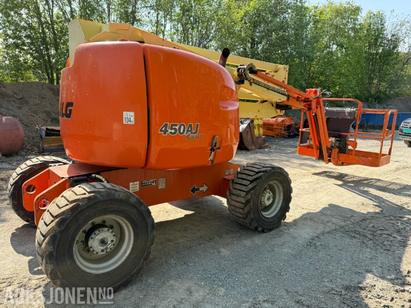 2007 JLG 450AJ knekkarmslift – 2007-modell - Pracovní plošina: obrázek 3 2007 JLG 450AJ knekkarmslift – 2007-modell - Pracovní plošina: obrázek 3