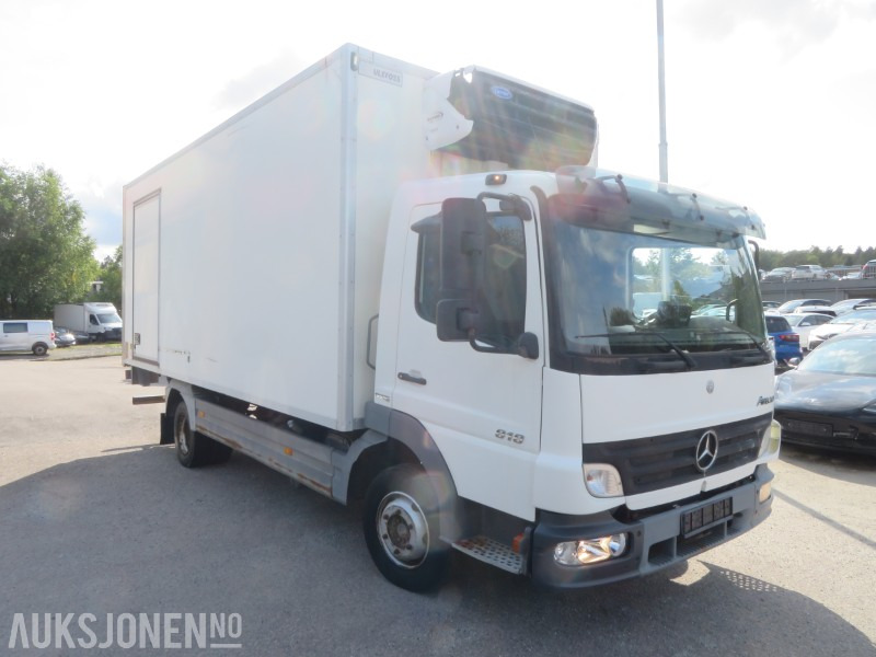 2007 Mercedes-Benz 818L/42AT kjølebil m/ Carrier Xarios 500 og Zepro lift - Skříňový nákladní auto: obrázek 3 2007 Mercedes-Benz 818L/42AT kjølebil m/ Carrier Xarios 500 og Zepro lift - Skříňový nákladní auto: obrázek 3