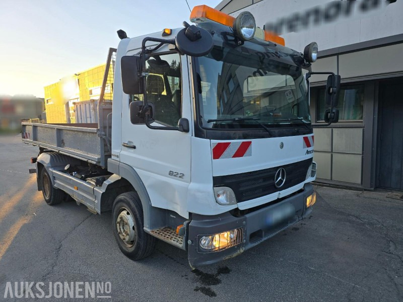 2007 Mercedes-Benz 822K/30AT - Nákladní automobil valníkový/ Plošinový: obrázek 2 2007 Mercedes-Benz 822K/30AT - Nákladní automobil valníkový/ Plošinový: obrázek 2