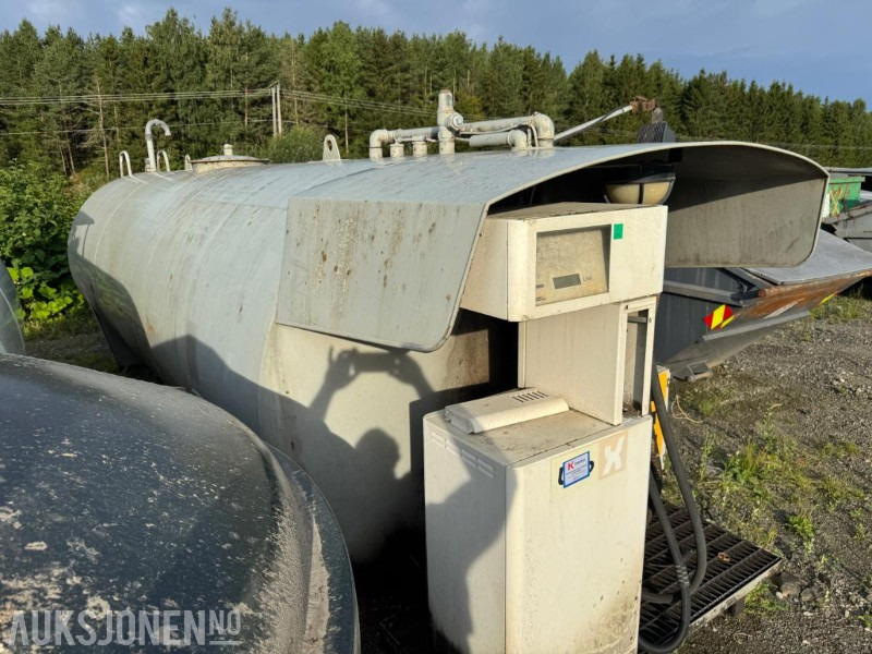 2007 Tankanlegg med pumpe og opplegg for kortleser 19900 liter - Stavební zařízení: obrázek 5 2007 Tankanlegg med pumpe og opplegg for kortleser 19900 liter - Stavební zařízení: obrázek 5