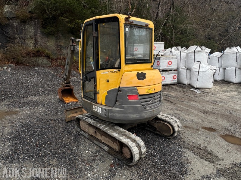2007 Volvo ECR28 minigraver - 3 319 motortimer - Mini rýpadlo: obrázek 4 2007 Volvo ECR28 minigraver - 3 319 motortimer - Mini rýpadlo: obrázek 4
