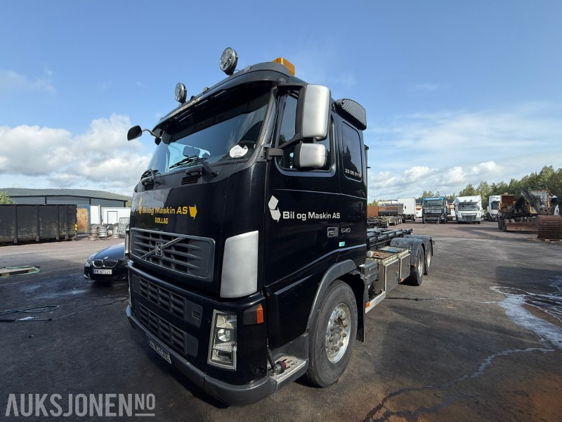 2007 Volvo FH 520 Krokbil - EU godkjent til 2026 - Krok med knekk - Alufelger - Luftstyrt hengerfeste - EU OK -Euro4T - 334487km - Hákový nosič kontejnerů: obrázek 1 2007 Volvo FH 520 Krokbil - EU godkjent til 2026 - Krok med knekk - Alufelger - Luftstyrt hengerfeste - EU OK -Euro4T - 334487km - Hákový nosič kontejnerů: obrázek 1
