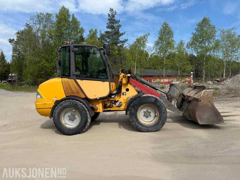2007 Volvo L25B HJULLASTER SKUFF PALLEGAFFEL 7141TIMER. - Kolový nakladač: obrázek 4 2007 Volvo L25B HJULLASTER SKUFF PALLEGAFFEL 7141TIMER. - Kolový nakladač: obrázek 4