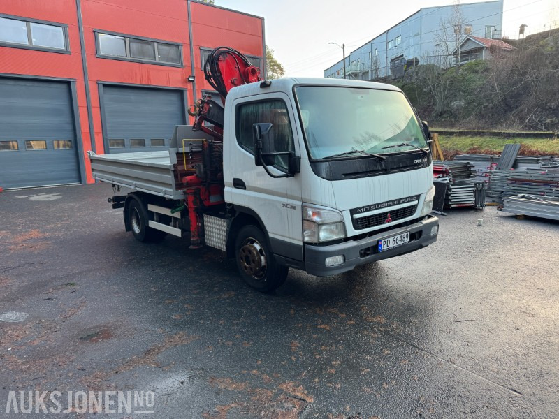 2008 Fuso Canter 7C18 - kranbil med 3-veis tipp - Atlas AK601.3 kran - EU-godkjent til 05/2026 - Auto s hydraulickou rukou: obrázek 3 2008 Fuso Canter 7C18 - kranbil med 3-veis tipp - Atlas AK601.3 kran - EU-godkjent til 05/2026 - Auto s hydraulickou rukou: obrázek 3