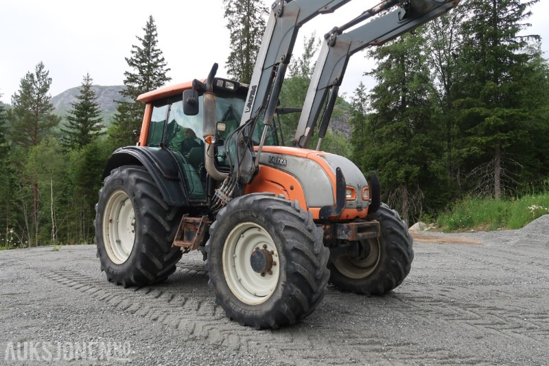 2008 Valtra N141 Twintrac traktor / 9121 timer - Traktor: obrázek 5 2008 Valtra N141 Twintrac traktor / 9121 timer - Traktor: obrázek 5