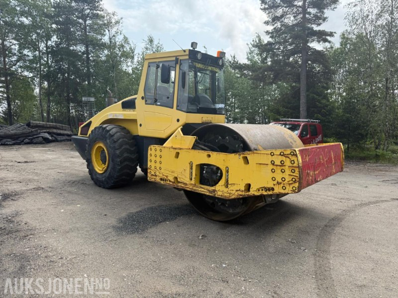 2009 Bomag BW226 DH VALS SERVICEHISTORIKK. - Kompaktor: obrázek 4 2009 Bomag BW226 DH VALS SERVICEHISTORIKK. - Kompaktor: obrázek 4