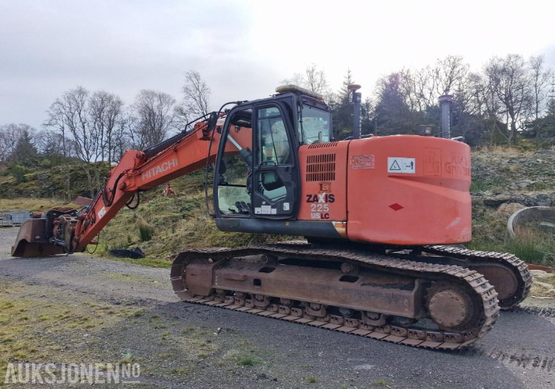 2009 Hitachi ZX225USLC-3 Beltegraver m/GPS/Rototilt med klype/Pusseskuffe, 12800 timer - Rýpadlo: obrázek 4 2009 Hitachi ZX225USLC-3 Beltegraver m/GPS/Rototilt med klype/Pusseskuffe, 12800 timer - Rýpadlo: obrázek 4