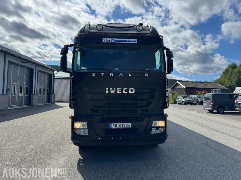2009 Iveco Stralis 260S56, 560 hk, skapbil m/sideåpning og løftelem - Skříňový nákladní auto: obrázek 2 2009 Iveco Stralis 260S56, 560 hk, skapbil m/sideåpning og løftelem - Skříňový nákladní auto: obrázek 2