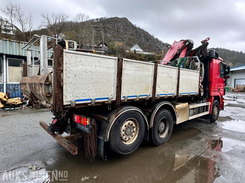 2009 Mercedes-Benz 2551L/42 6X2M Kranbil m/Fassi F235XP kran | Luft foran og bak | Krok og plan, 305520km - Auto s hydraulickou rukou: obrázek 5 2009 Mercedes-Benz 2551L/42 6X2M Kranbil m/Fassi F235XP kran | Luft foran og bak | Krok og plan, 305520km - Auto s hydraulickou rukou: obrázek 5