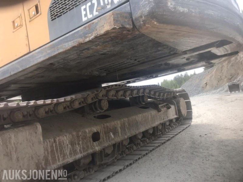 2009 Volvo EC210CL modell, Sentralsmøring, Rototil, pusse skuffe, byttet understell 1.000 timer siden, 15.500 arbeidstimer - Rýpadlo: obrázek 4 2009 Volvo EC210CL modell, Sentralsmøring, Rototil, pusse skuffe, byttet understell 1.000 timer siden, 15.500 arbeidstimer - Rýpadlo: obrázek 4