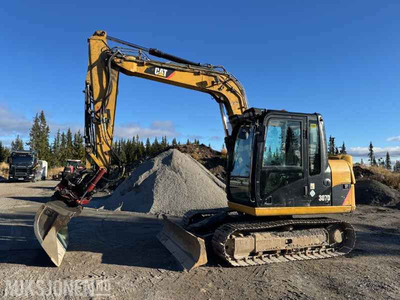 2010 Cat 307D GRAVEMASKIN, TILTROTATOR, 2 SKUFFER, DIESELVARMER - Rýpadlo: obrázek 1 2010 Cat 307D GRAVEMASKIN, TILTROTATOR, 2 SKUFFER, DIESELVARMER - Rýpadlo: obrázek 1