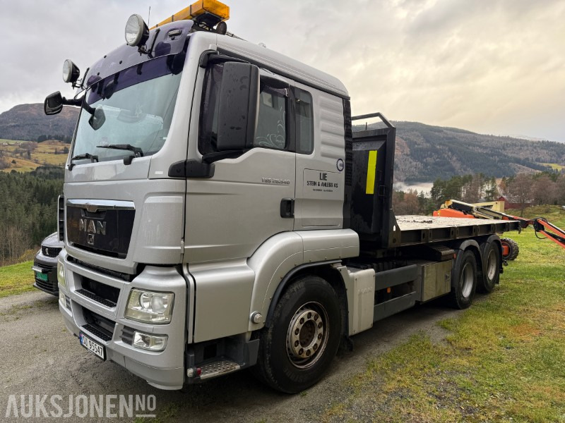 2010 MAN TGS 28.540 krokbil / krokløftbil - maskinflak + krokkasse - Hákový nosič kontejnerů: obrázek 1 2010 MAN TGS 28.540 krokbil / krokløftbil - maskinflak + krokkasse - Hákový nosič kontejnerů: obrázek 1