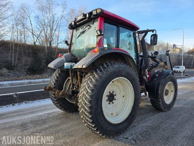 2010 VALTRA N121 HITECH MED FRONTLASTER 50KMT - Traktor: obrázek 5 2010 VALTRA N121 HITECH MED FRONTLASTER 50KMT - Traktor: obrázek 5