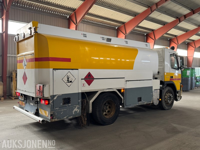 2010 Volvo FM 370 tankbil med 12000 liters tank - Cisternové vozidlo: obrázek 5 2010 Volvo FM 370 tankbil med 12000 liters tank - Cisternové vozidlo: obrázek 5