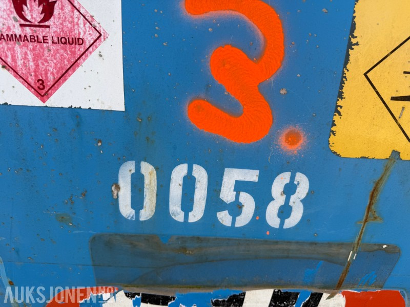 2011 Fuel Proof 1000L dieseltank med pumpeanlegg - Stavební zařízení: obrázek 5 2011 Fuel Proof 1000L dieseltank med pumpeanlegg - Stavební zařízení: obrázek 5