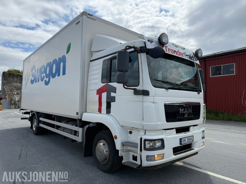 2011 MAN TGM 15.290 4X2 skapbil - Full sideåpning - Zepro bakløft - Skříňový nákladní auto: obrázek 3 2011 MAN TGM 15.290 4X2 skapbil - Full sideåpning - Zepro bakløft - Skříňový nákladní auto: obrázek 3
