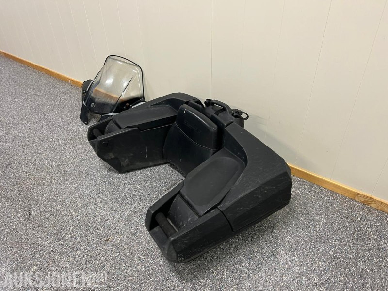 2011 Suzuki 500AXi ATV hengerfeste vinsj - Traktor: obrázek 5 2011 Suzuki 500AXi ATV hengerfeste vinsj - Traktor: obrázek 5